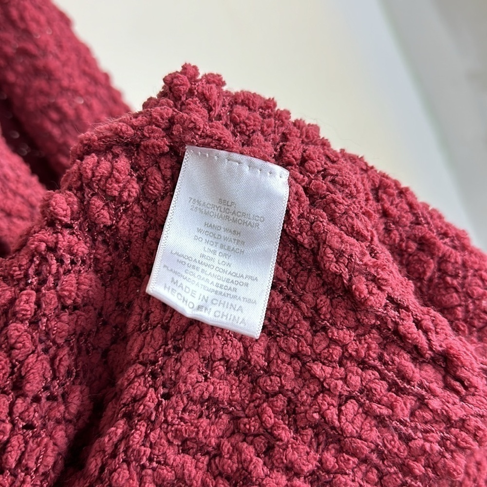 Listicle Woman’s Medium Long Open Fluffy Cardigan Red Oversized - Picture 3 of 5